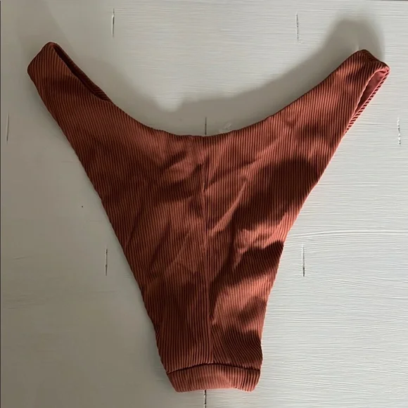 Rust Bikini Set - Picture 9 of 11